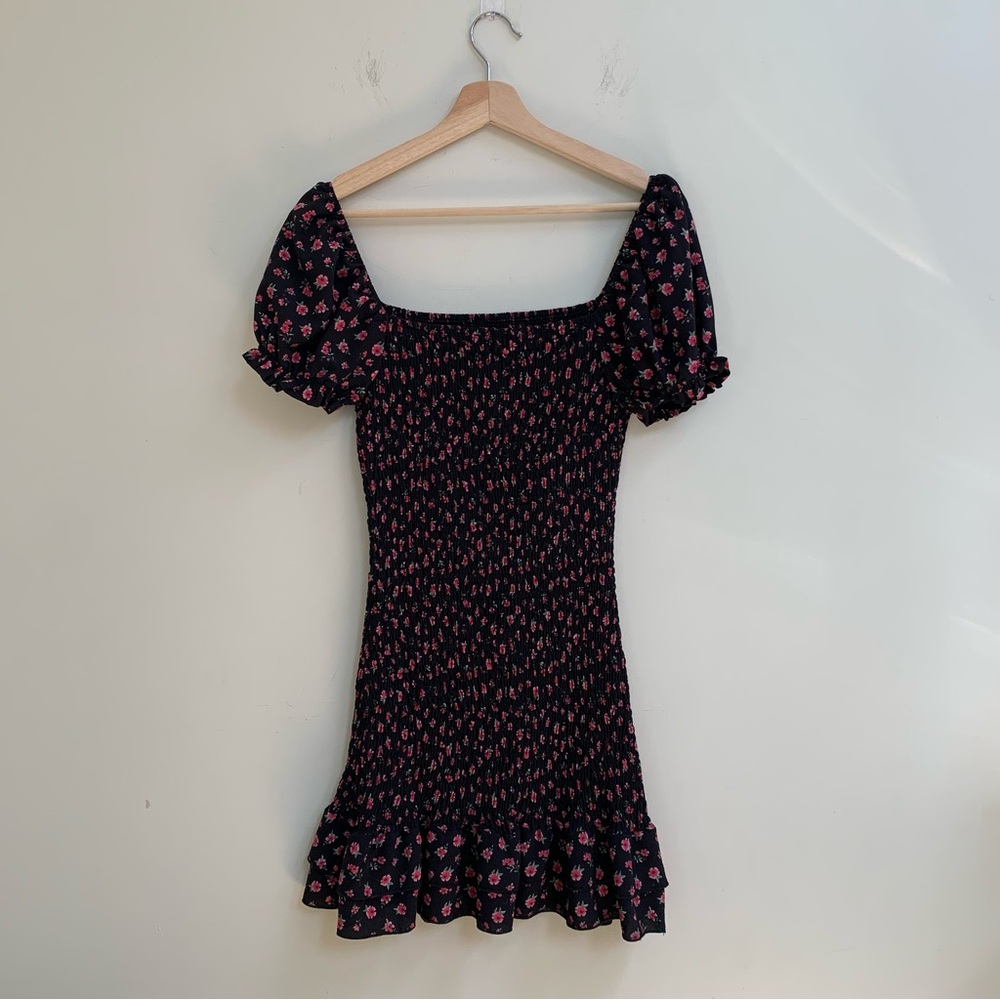 Forever 21 Mini Dress Black with Red Flowers Size Large